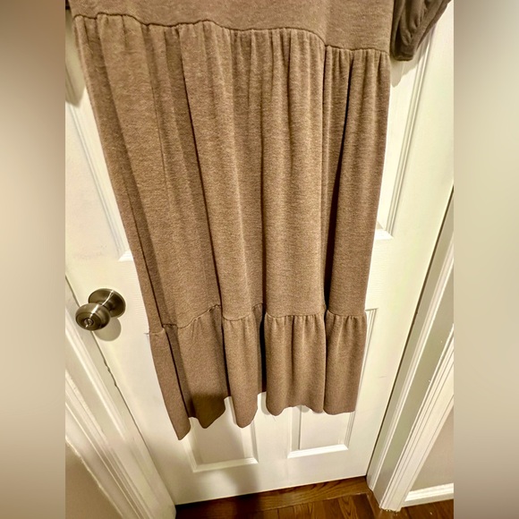 Short sleeve sweater dress - Picture 10 of 11